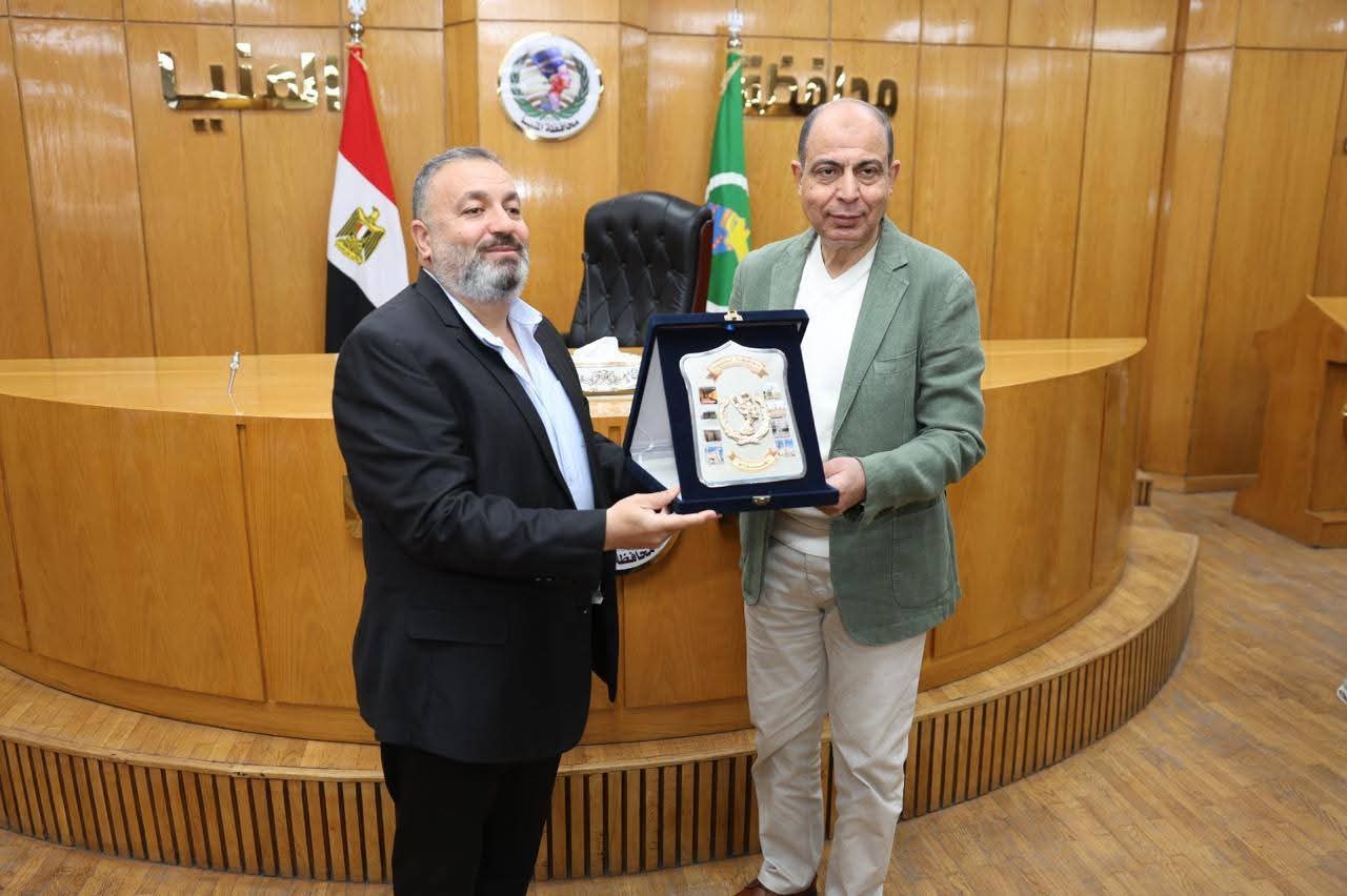 المنيا تكرم “شركاء الخير” وتمنحهم دروعا تقديرية لموائد الرحمن