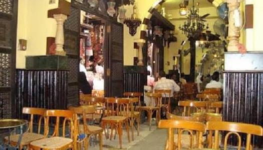 2.4 مليار جنيه شهريا.. خسائر ضخمة في إيرادات المقاهي نتيجة الإغلاق المبكر