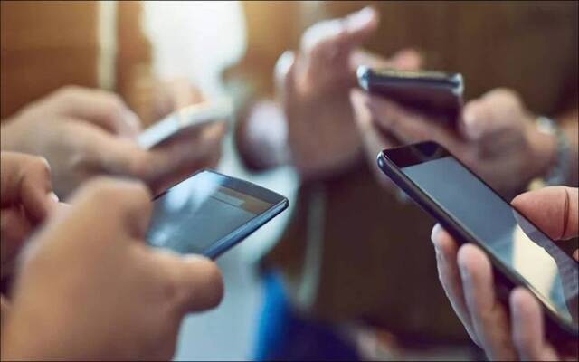 بنسبة 20 % .. زيادة جديدة في أسعار خدمات المحمول