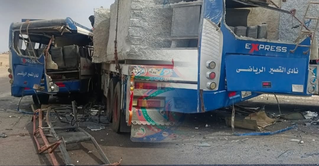 إصـ ــابة 31 طالبا في تصـ ــادم أتوبيس مدرسة مع سيارة نقل بطريق القصير–سفاجا