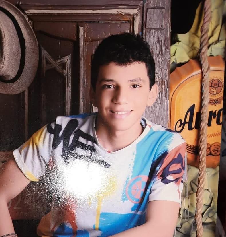 بعد أيام من الاختفاء ... عودة الطالب "كاراس عزت" إلى أسرته بشبرا مصر