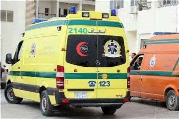 إصـ ـابة 3 أشخاص في تصـ ـادم دراجتين ناريـ ـتين بالمنيا