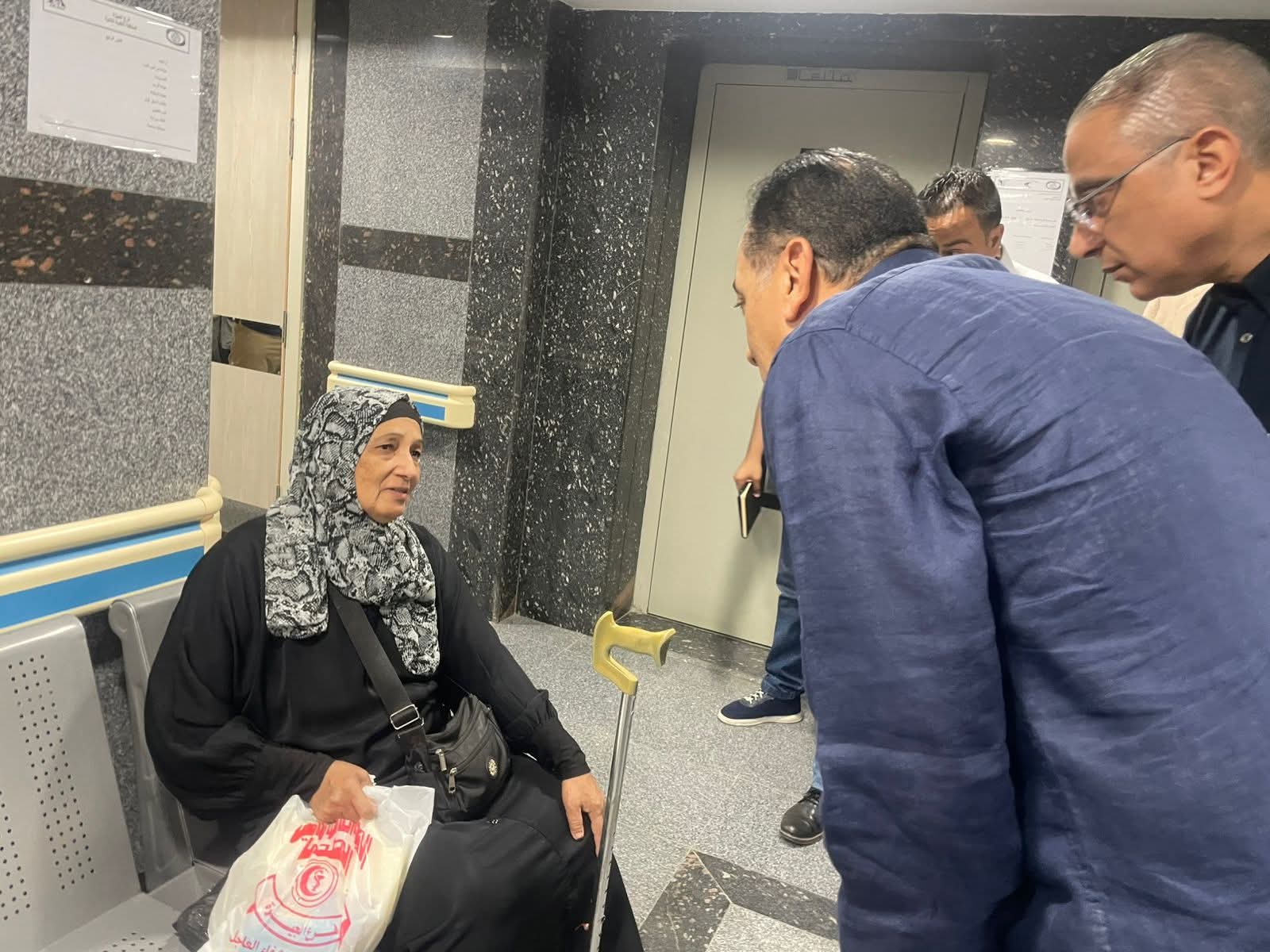 سيدة في بولاق لرئيس الوزراء: ربنا يسعدك علي العيادات الجديدة