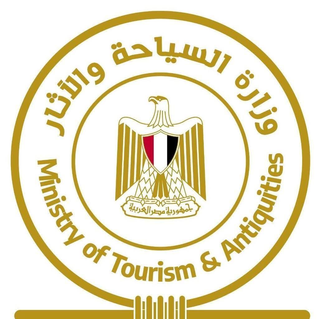 وزارة السياحة والآثار: بدء أولى رحلات طيران عودة حجاج السياحة المصريين اعتباراً من اليوم وحتى منتصف يونيو المُقبل