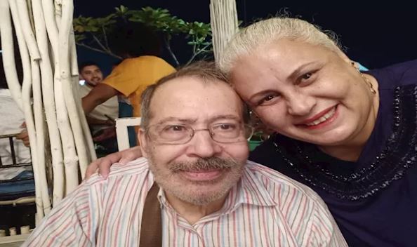 مستجدات حالة سامي عبدالحليم: منى أبو سديرة توضح التفاصيل وتنفي شائعات التكفل بالعلاج