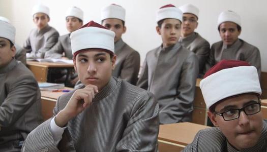 الأزهر يطلق حملة مراجعة مكثفة لمناهج الطلاب عبر تليجرام