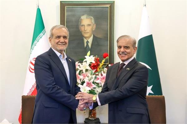 باكستان تسعى لوساطة بين واشنطن وطهران وسط تقدم في المفاوضات