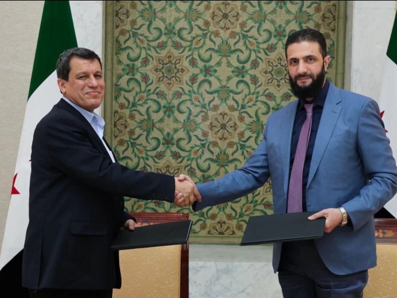 الرئيس السوري يلتقي قادة "قسد" لاستكمال دمجهم في مؤسسات الدولة