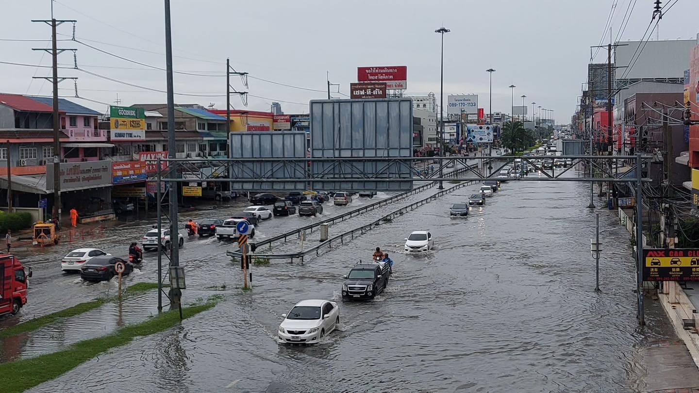 تحذيرات من عواصف صيفية تضرب شرق وشمال شرق تايلاند