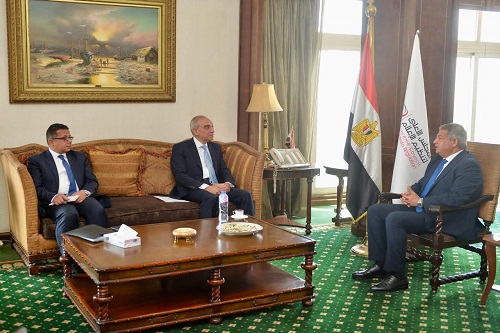 تعزيز التعاون الإعلامي: اجتماع بين رئيسي الأعلى للإعلام والهيئة العامة للاستعلامات