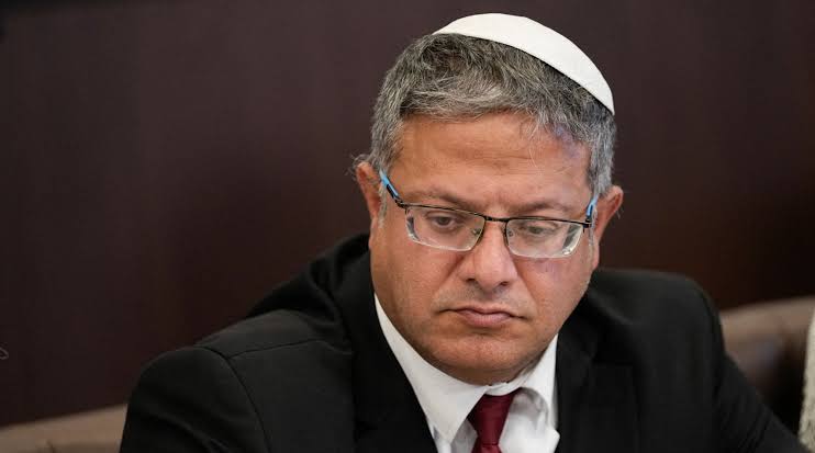 قائد سابق للشرطة الإسرائيلية: بن غفير يسعى لتدمير الجهاز الأمني وزيادة نفوذه