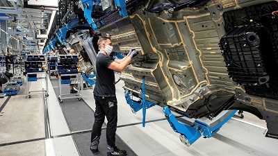 القطاع الصناعي الألماني يتجه نحو الاستثمارات الخارجية لمواجهة التحديات المحلية