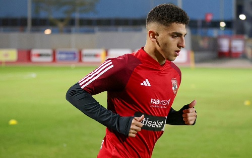 كوكا يعود إلى تدريبات الأهلي استعداداً لمواجهة بيراميدز
