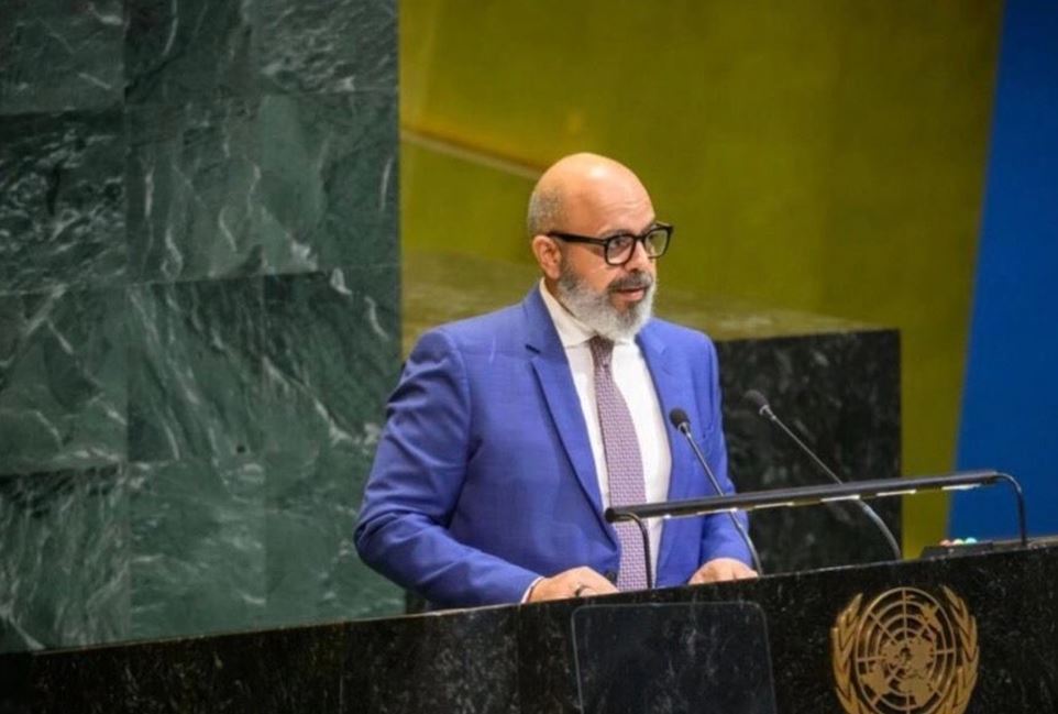 الكويت تحذر من تهديدات إيران لممرات الطاقة العالمية في مضيق هرمز