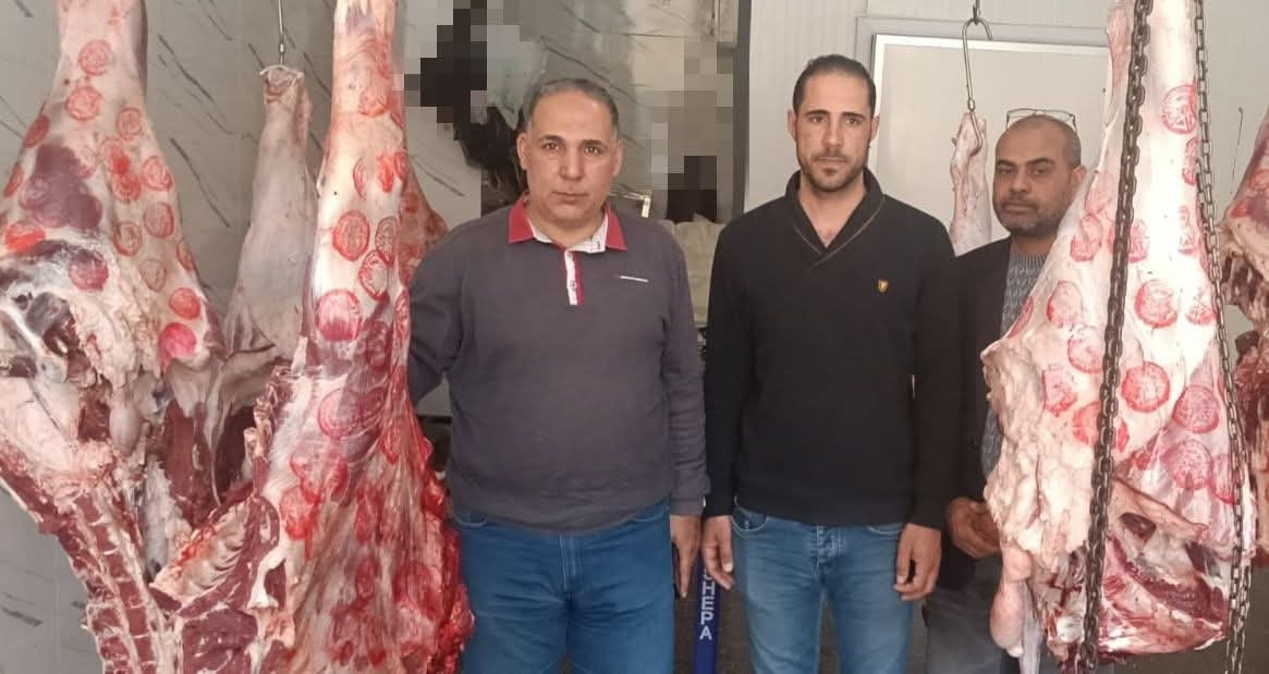 ضبط نصف طن من اللحوم غير المرخصة بختم مزور في البحيرة
