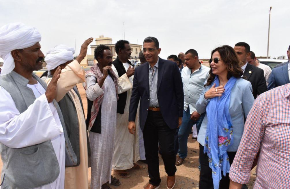 وزيرة الثقافة تلتقي بممثلي شلاتين لتعزيز الفلكلور والتراث الثقافي