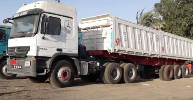 نواب يحذرون من تداعيات حظر سير سيارات النقل في القاهرة والجيزة