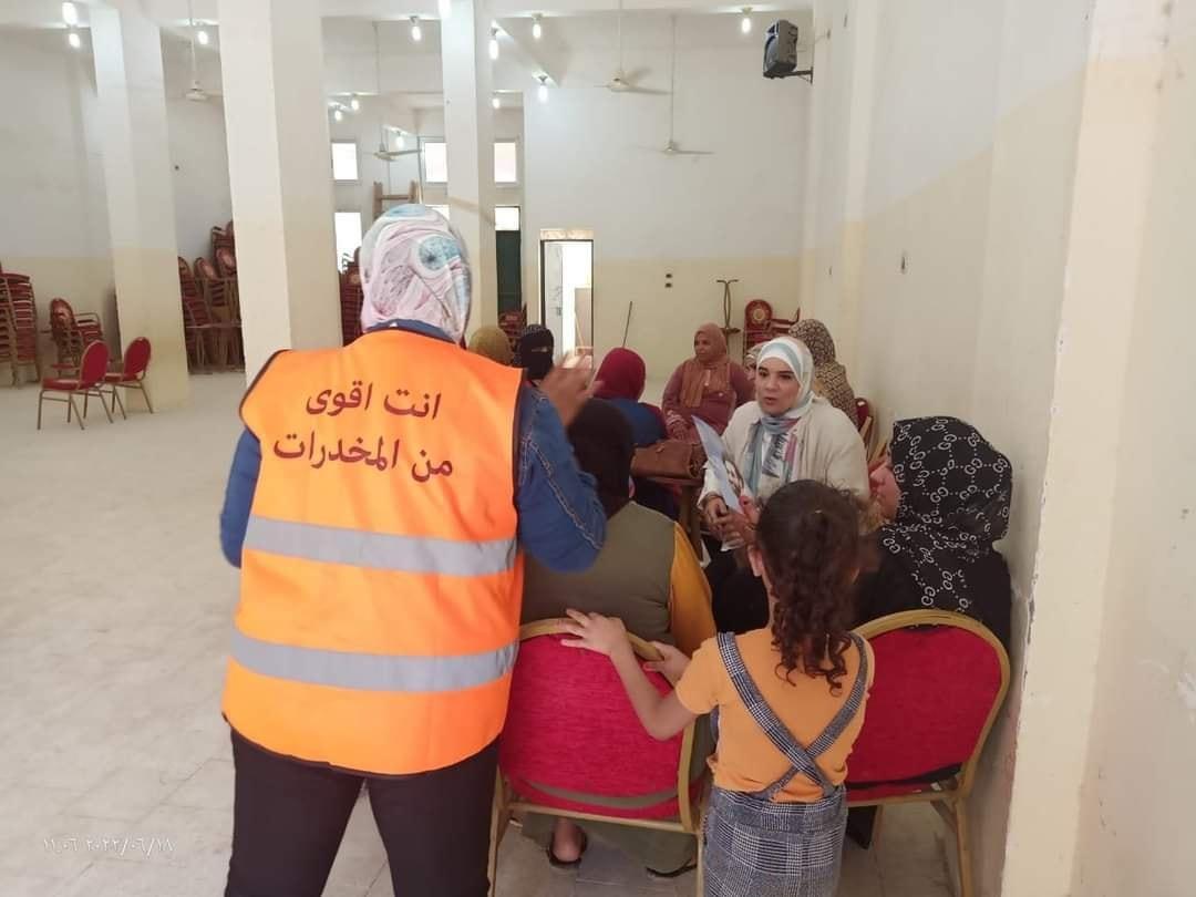 7 آلاف متردد سنويًا على الخط الساخن للصحة النفسية في مصر