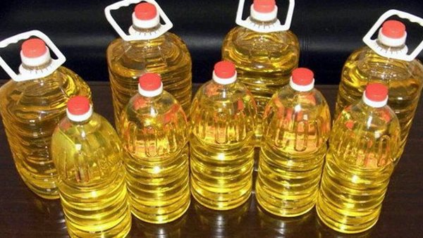 تباين أسعار الزيوت في الأسواق المصرية اليوم الجمعة 17 أبريل 2026