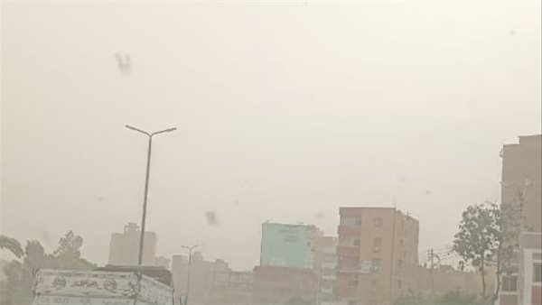الأرصاد تحذر من تفشي الغبار في سماء مصر وتأثيره على الرؤية