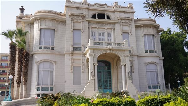 بدء التسجيل في البرنامج الطبي الموسع بجامعة عين شمس للعام 2026/2027