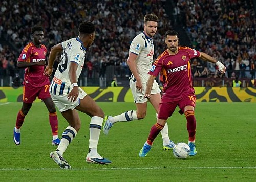 التعادل الإيجابي يحسم مواجهة روما وأتالانتا في الكالتشيو