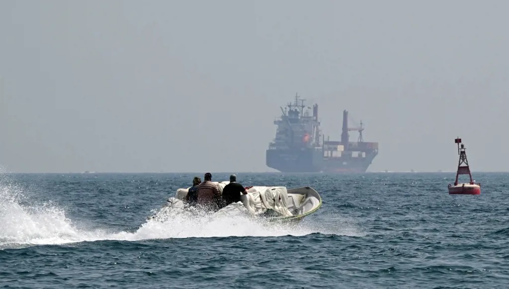 نائب وزير الخارجية اليمني: إغلاق باب المندب سيعجز الجميع عن فتحه