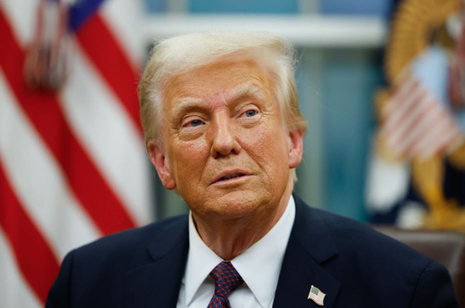 ترامب: عرض منصف لإيران أو سنقوم بتدمير بنيتها التحتية