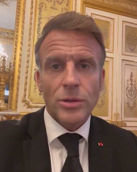 ماكرون يلوح بمراجعة اتفاقية الشراكة الأوروبية مع إسرائيل