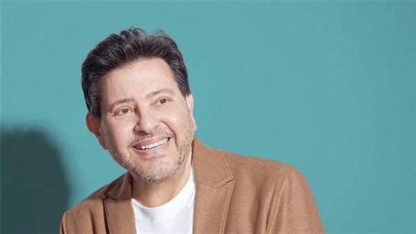 هاني شاكر: مسيرة فنية مميزة وقلوب محبيه تتمنى له الشفاء