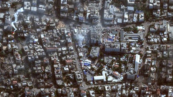 تصاعد القصف على غزة وتحديات جديدة لكسر الحصار البحري