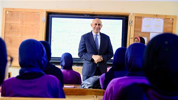 وزراء التعليم والمالية والاستثمار يشهدون توقيع مذكرة تفاهم حول الثقافة المالية