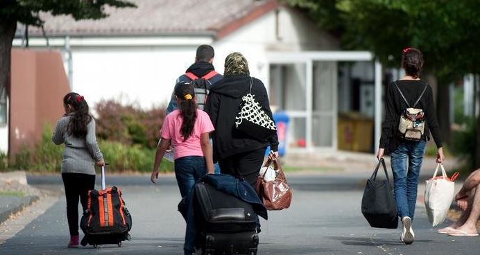 دعوات في ألمانيا للسماح بزيارات مؤقتة للاجئين السوريين إلى وطنهم