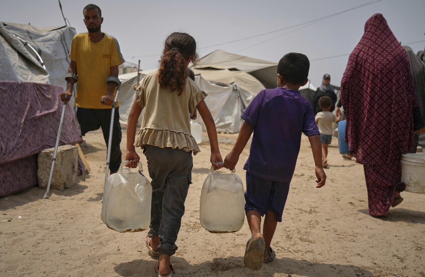 أطباء بلا حدود: إسرائيل تستخدم المياه كأداة في حربها ضد غزة