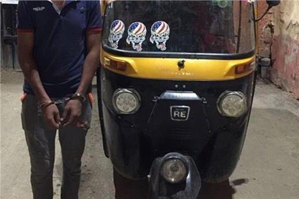 القبض على سائق توكتوك بعد دهسه مسنًا في حلوان