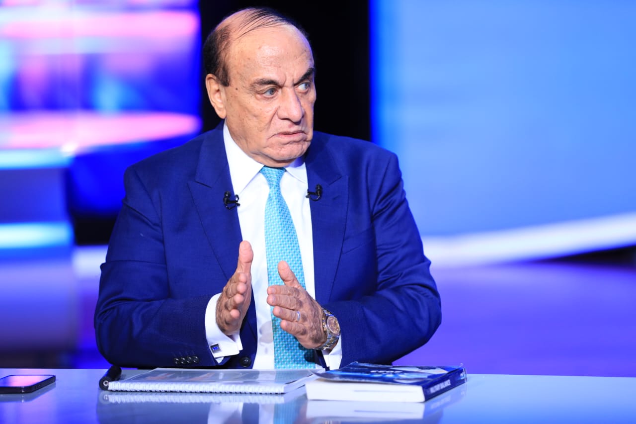 سمير فرج: تصريحات ترامب تهدف لترهيب إيران وسط أزمة اقتصادية عالمية