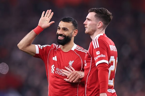 كاراجر: وداع صلاح وروبرتسون يحتاج لتكريم يليق بأسطورتي ليفربول