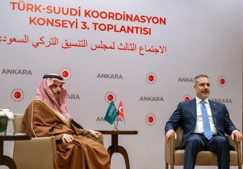 وزيرا خارجية تركيا والسعودية يجتمعان في أنقرة لتعزيز التعاون