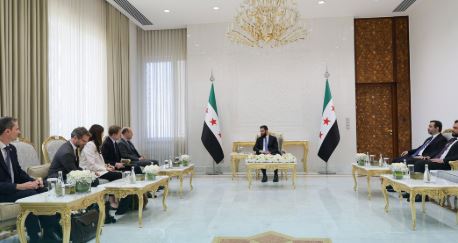 سوريا وفرنسا تبحثان تعزيز التعاون الأمني والسياسي في لقاء رفيع المستوى