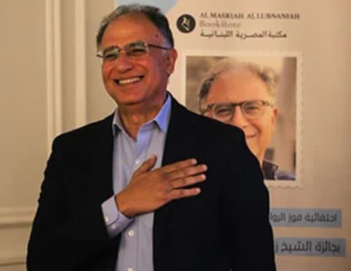 احتفالية مميزة لتكريم أشرف العشماوي بعد فوزه بجائزة الشيخ زايد للكتاب