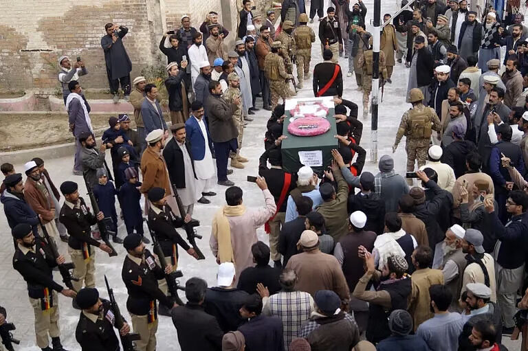 انفجار قرب مركز شرطة في باكستان يسفر عن 7 قتلى و18 مصاباً