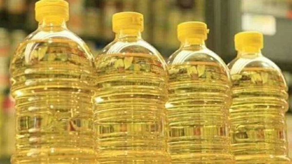 الحكومة تكشف تفاصيل هامة حول السلع التموينية والاختبارات الإلكترونية