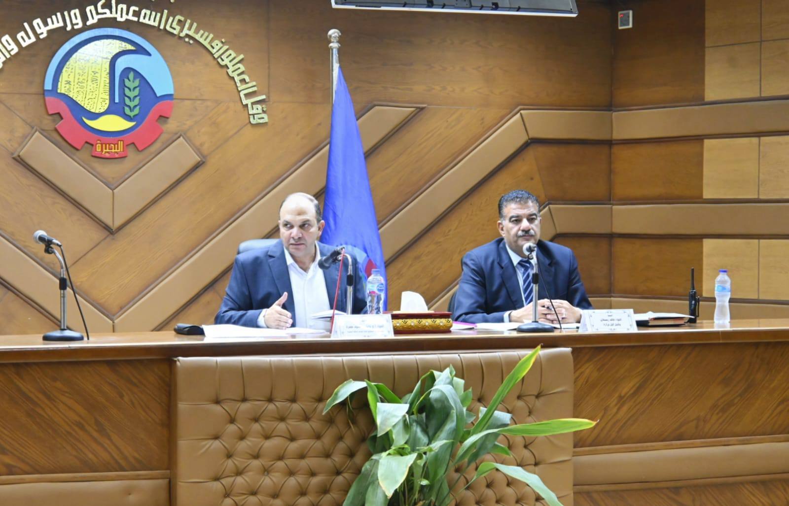 محافظ البحيرة تعلن خطة شاملة لحصر المنشآت غير المرخصة وتحسين الخدمات