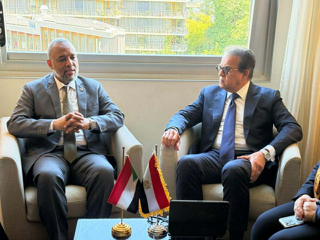 وزير الصحة يعزز التعاون الصحي مع روسيا والسودان وموريتانيا في جنيف