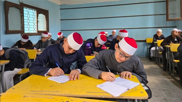 اختتام امتحانات الشهادة الإعدادية الأزهرية برسائل دعم من وكيل الأزهر