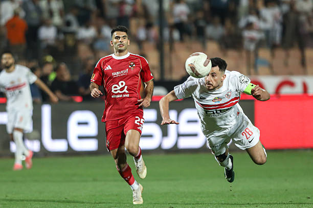 قمة مثيرة في الدوري المصري: الأهلي والزمالك وبيراميدز يتنافسون على اللقب
