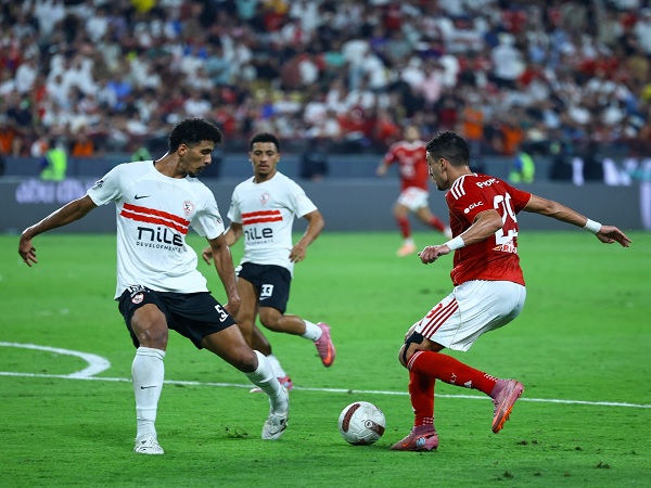 النهائي المثير للدوري: القمة تشتعل بين الأهلي والزمالك وبيراميدز