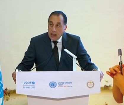 مدبولي: المعلم المصري هو البطل في مسيرة تطوير التعليم