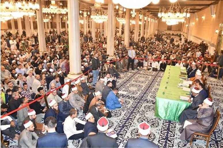 ليالي العشر الأُوَل من ذي الحجة تتألق في مسجد الإمام الحسين