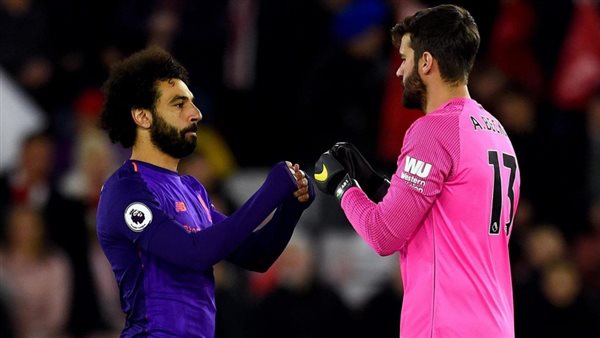 أليسون بيكر: محمد صلاح أسطورة خالدة ورمز للالتزام في ليفربول